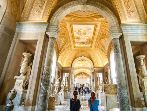 File d'entrée des Musées du Vatican pour les billets de la chapelle Sixtine à Rome