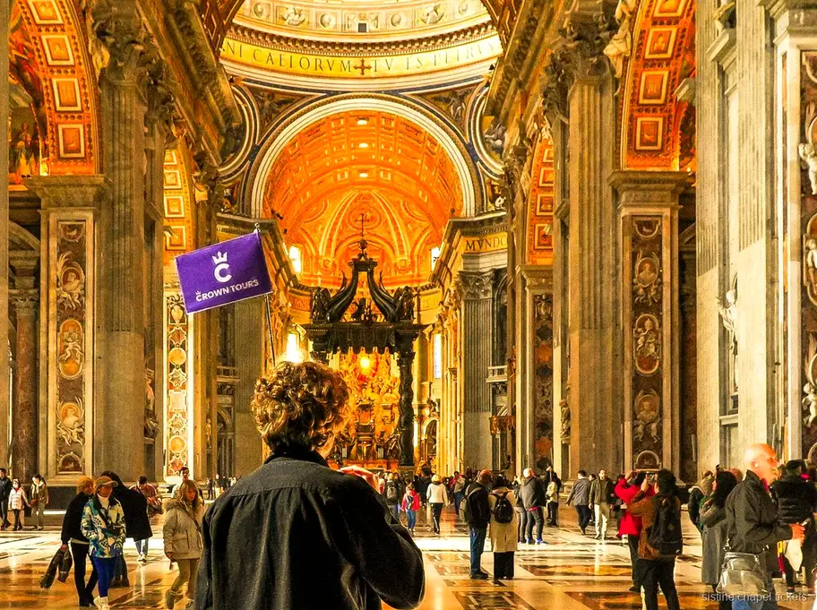 Guide leading a small group on a Vatican Museums and Sistine Chapel tour